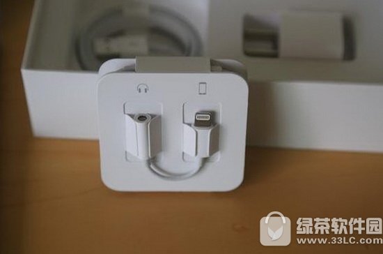 OairpodsoC(j)ô Oairpods{(ln)oC(j)uy3